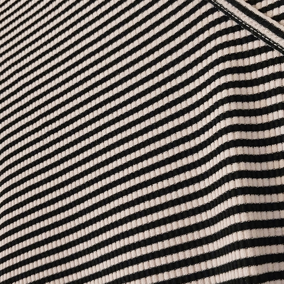 Topshop Short Sleeve Navy Blue/Pink Striped Bodysuit US Size 2 - Picture 9 of 10